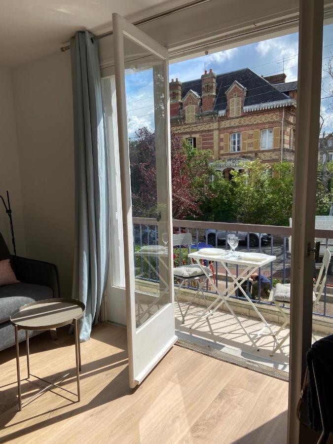 Jade, Studio Au Coeur De La Ville Villers-sur-Mer Exterior foto